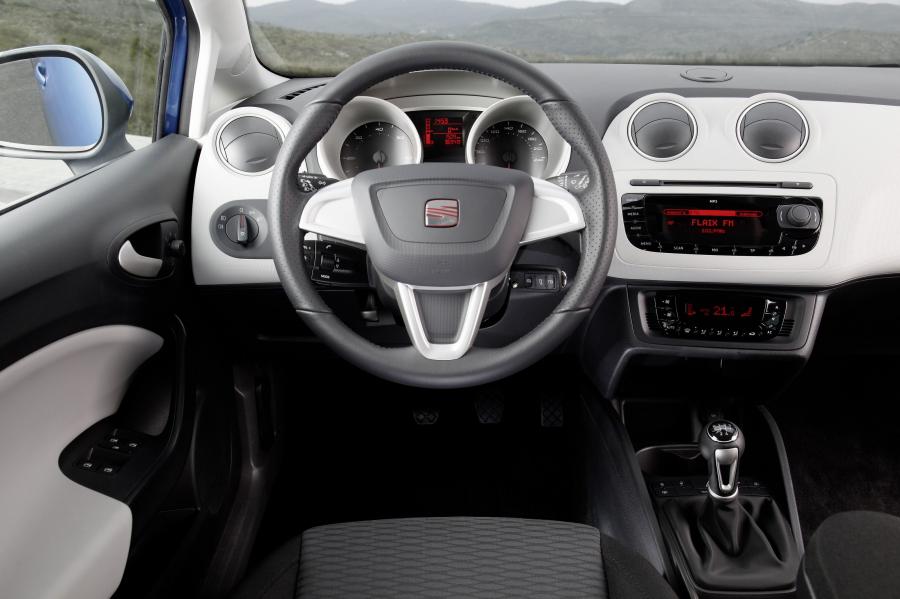  Seat Ibiza ST 2010 года  (фото 99 из 102)